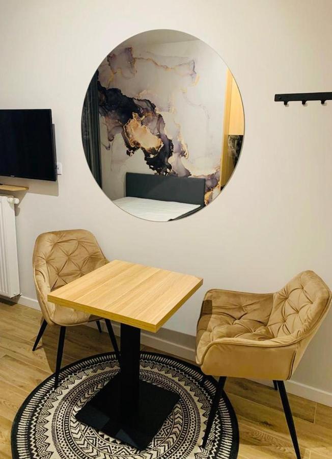 W Apartments ワルシャワ エクステリア 写真